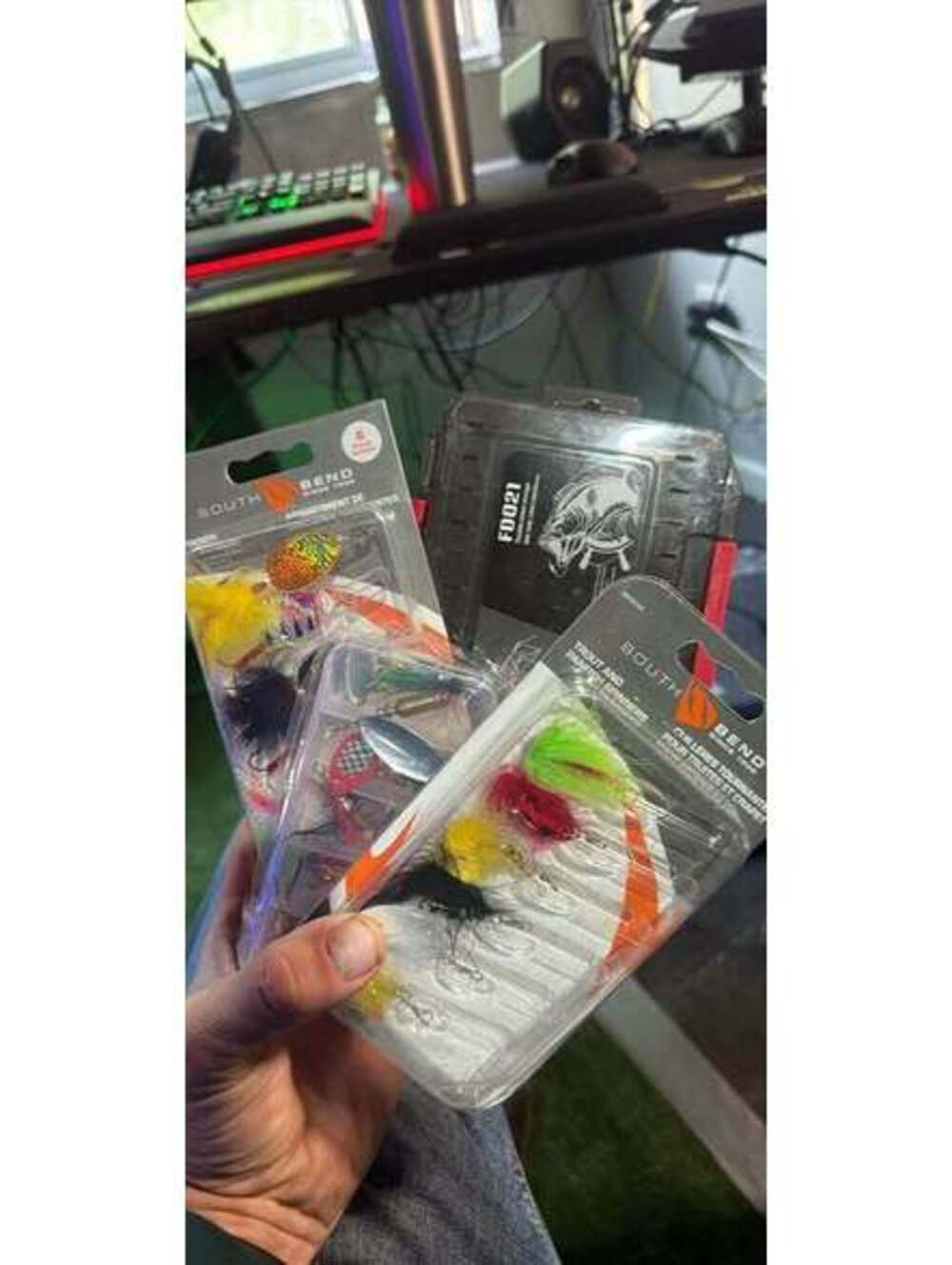 New South Bend Fishing Lures Spinners FD021 Tackle Box